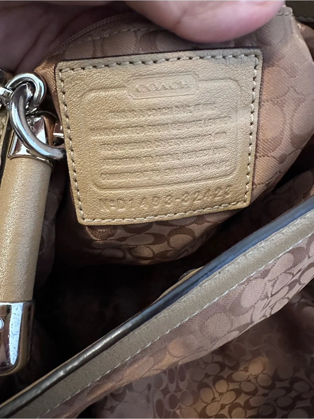 Coach Madison pinnacle caroline satchel stingray Embossed leather (needs cleanin